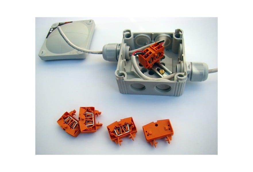 Junction box SB-8-5 with 5 pin terminals