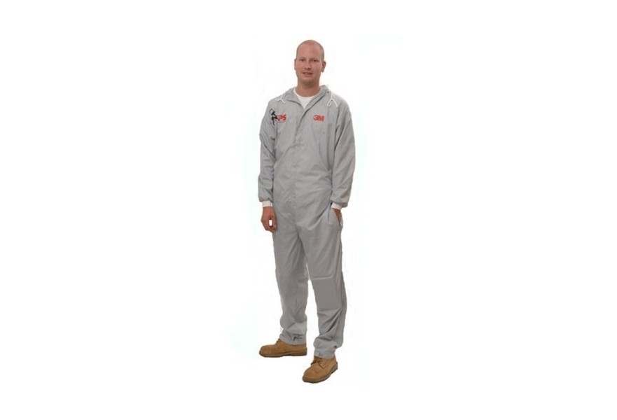 Coverall reusable Medium  (Until Stock Lasts)